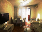 İcarəyə verilir 3 otaqlı 70 m2 köhnə tikili Elmlər Akademiyası m.