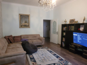 İcarəyə verilir 3 otaqlı 100 m2 köhnə tikili Həzi Aslanov m.