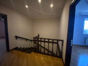 Satılır 6 otaqlı 210 m2 köhnə tikili 28 May m.