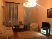 Satılır 3 otaqlı 100 m2 köhnə tikili İçəri Şəhər m.