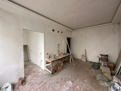 Satılır 2 otaqlı 40 m2 köhnə tikili Memar Əcəmi m.