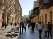 İcarəyə verilir 4 otaqlı 170 m2 köhnə tikili Sahil m.