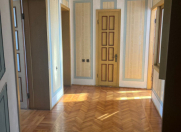 İcarəyə verilir 2 otaqlı 100 m2 köhnə tikili Nəriman Nərimanov m.