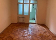 İcarəyə verilir 3 otaqlı 80 m2 ofis Gənclik m.