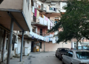 Satılır 2 otaqlı 50 m2 köhnə tikili ABŞ səfirliyi