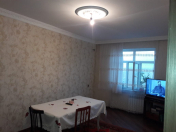 Satılır 3 otaqlı 50 m2 köhnə tikili Əhmədli m.
