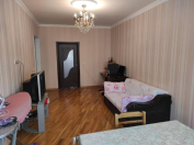 İcarəyə verilir 2 otaqlı 50 m2 köhnə tikili İnşaatçılar m.