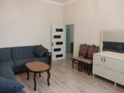 İcarəyə verilir 3 otaqlı 80 m2 yeni tikili 28 May m.