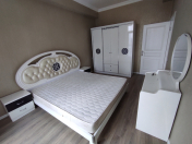 İcarəyə verilir 3 otaqlı 90 m2 yeni tikili İnşaatçılar m.