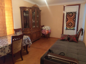 Satılır 1 otaqlı 35 m2 köhnə tikili Badamdar