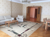 İcarəyə verilir 3 otaqlı 192 m2 yeni tikili Nizami m.