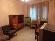 Satılır 2 otaqlı 60 m2 köhnə tikili Əhmədli