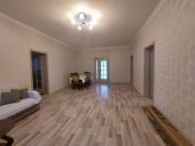 Satılır 4 otaqlı 200 m2 həyət evi Qara Qarayev m.