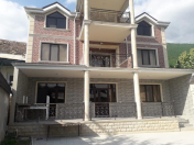 İcarəyə verilir 7 otaqlı 400 m2 villa Şəki