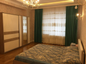 İcarəyə verilir 5 otaqlı 200 m2 yeni tikili Şah İsmayıl Xətai m.