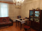 Satılır 3 otaqlı 72 m2 köhnə tikili 28 May m.