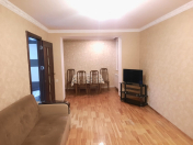 İcarəyə verilir 2 otaqlı 55 m2 köhnə tikili İnşaatçılar m.