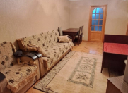 İcarəyə verilir 2 otaqlı 60 m2 köhnə tikili Elmlər Akademiyası m.