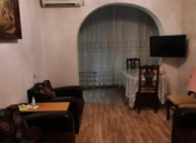 Satılır 3 otaqlı 55 m2 köhnə tikili Memar Əcəmi m.