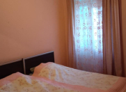 İcarəyə verilir 3 otaqlı 100 m2 köhnə tikili 8 Noyabr m.