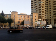 Satılır 5 otaqlı 150 m2 köhnə tikili 28 May m.