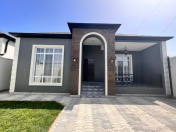 Satılır 4 otaqlı 150 m2 bağ evi Buzovna