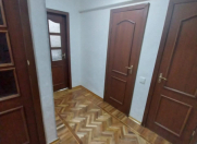 İcarəyə verilir 2 otaqlı 60 m2 köhnə tikili Həzi Aslanov m.