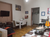 Satılır 2 otaqlı 70 m2 köhnə tikili ABŞ səfirliyi