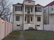 İcarəyə verilir 4 otaqlı 140 m2 yeni tikili Binəqədi