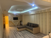 İcarəyə verilir 3 otaqlı 75 m2 köhnə tikili Gənclik m.