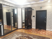 Satılır 3 otaqlı 118 m2 yeni tikili İnşaatçılar m.