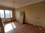 Satılır 2 otaqlı 60 m2 köhnə tikili Xalqlar Dostluğu m.