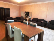 Satılır 4 otaqlı 182 m2 yeni tikili Yasamal r.