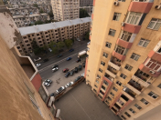 Satılır 4 otaqlı 150 m2 yeni tikili İnşaatçılar m.