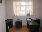 İcarəyə verilir 15 otaqlı 550 m2 obyekt 20 yanvar m.