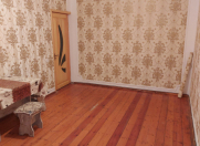 Satılır 3 otaqlı 65 m2 köhnə tikili Neapol dairəsi