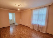 Satılır 2 otaqlı 32 m2 köhnə tikili 8 km