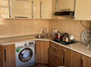 Satılır 5 otaqlı 120 m2 köhnə tikili Neftçilər m.