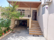 Satılır 4 otaqlı 190 m2 həyət evi Badamdar