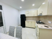 İcarəyə verilir 2 otaqlı 45 m2 köhnə tikili 28 May m.