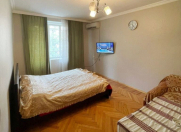 İcarəyə verilir 1 otaqlı 40 m2 ofis 28 May m.