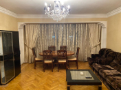 İcarəyə verilir 3 otaqlı 90 m2 köhnə tikili Elmlər Akademiyası m.