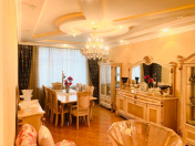 Satılır 4 otaqlı 150 m2 yeni tikili İnşaatçılar m.