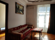 İcarəyə verilir 3 otaqlı 80 m2 köhnə tikili Elmlər Akademiyası m.