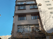 Satılır 4 otaqlı 110 m2 köhnə tikili Gənclik m.