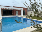 Satılır 4 otaqlı 200 m2 bağ evi Mərdəkan