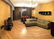 Satılır 4 otaqlı 180 m2 yeni tikili 28 May m.