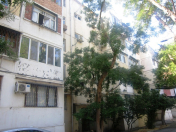 Satılır 2 otaqlı 50 m2 köhnə tikili 8 km