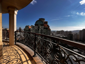 Satılır 4 otaqlı 181 m2 yeni tikili 28 May m.