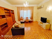 İcarəyə verilir 2 otaqlı 60 m2 köhnə tikili Nəsimi r.